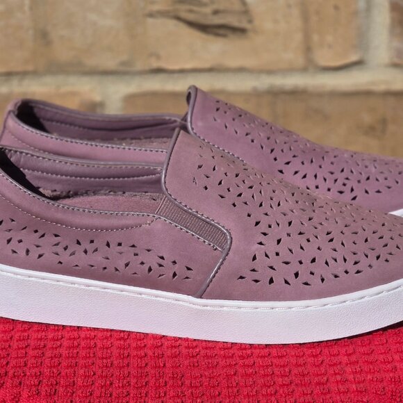 Vionics Size 8 Mauve Slip Ons - Picture 3 of 6